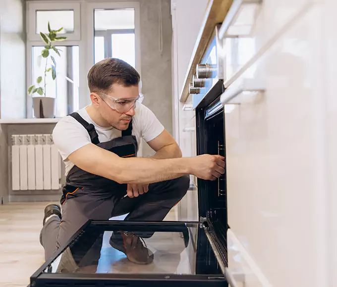 Why Estero Bakers Rely on Estero Appliance Pro for Every Electric Oven Fix?