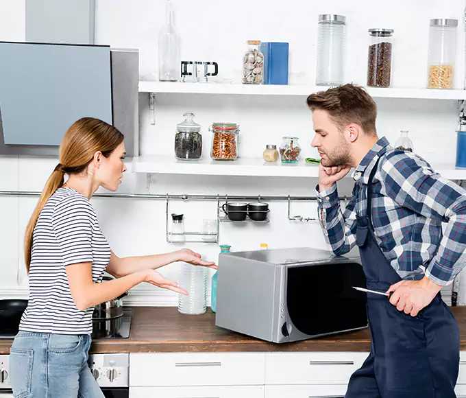 Why Estero Homeowners Trust Estero Appliance Pro for Every Microwave Fix?